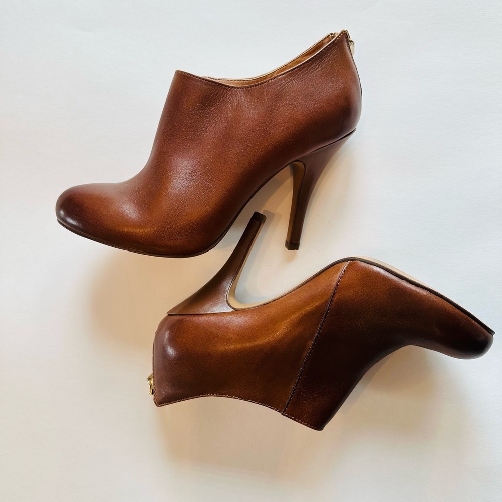 ALDO Booties Leather Warm Brown Gold Back Zip 4” Heel Like-New Sz 8.5